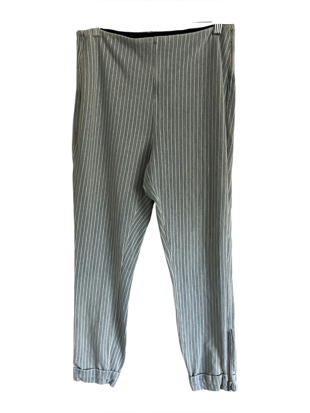 LYSSE’ Pinstriped Slimming Cuffed Zippered Ankle Stretchy Jeans Sz Large
